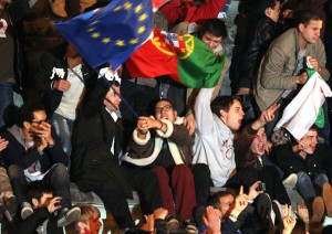 Francois+Hollande+People+gather+Bastille+Place+aCwdP3npjNml